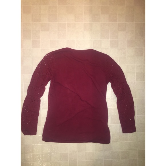 Hollister red lace long sleeve - Picture 3 of 3